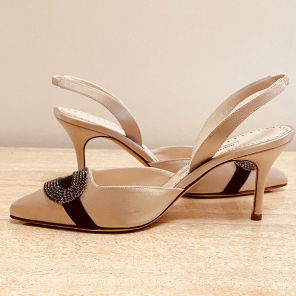 Manolo Blahnik - Picture 2 of 11